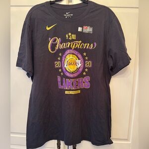 THE NIKE TEE NBA MENS SZ XL LOGO CHAMPIONS 2020 SHORT SLEEVE CREW NECK